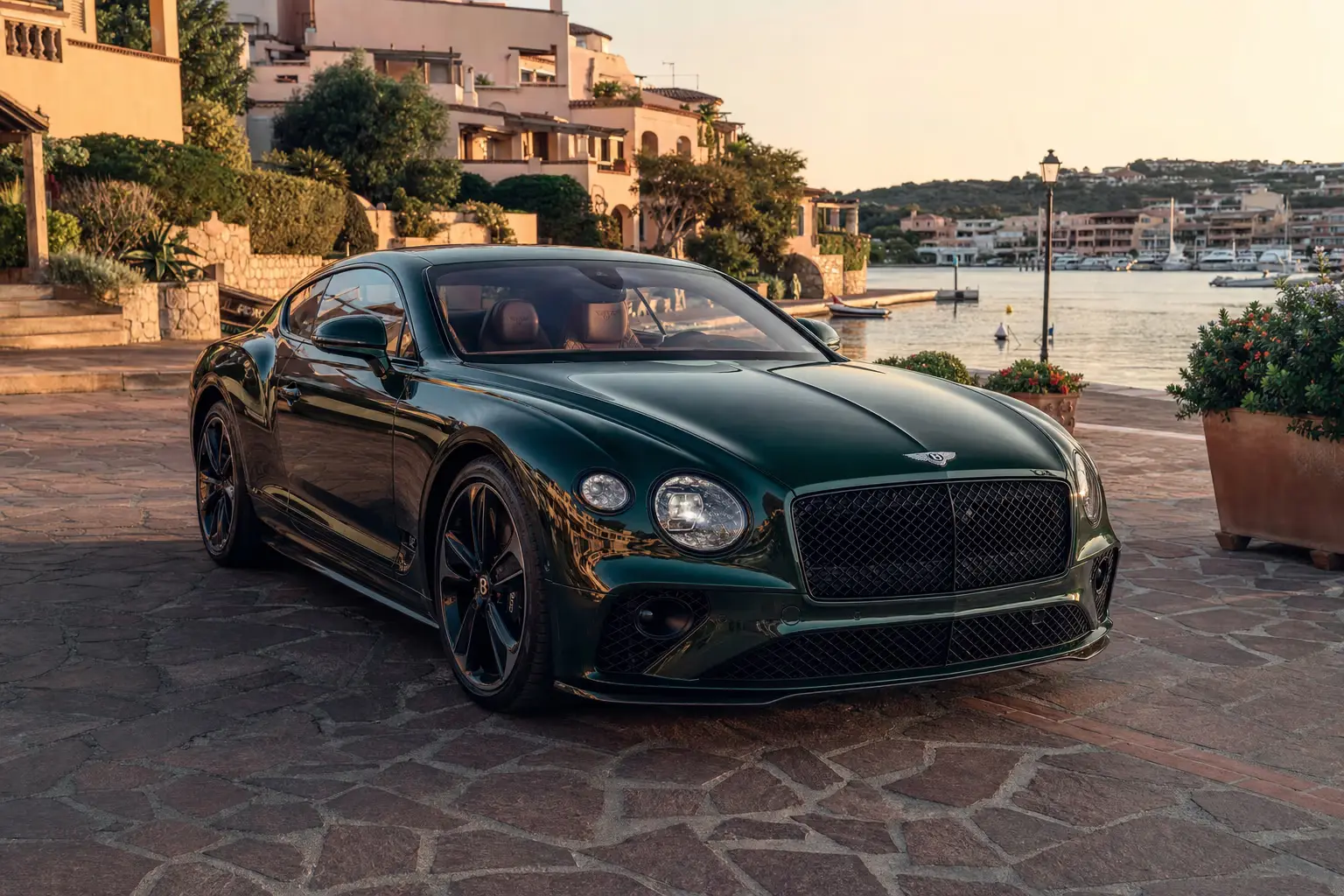 Bentley a Porto Rotondo — noleggio LSM Car Luxury
