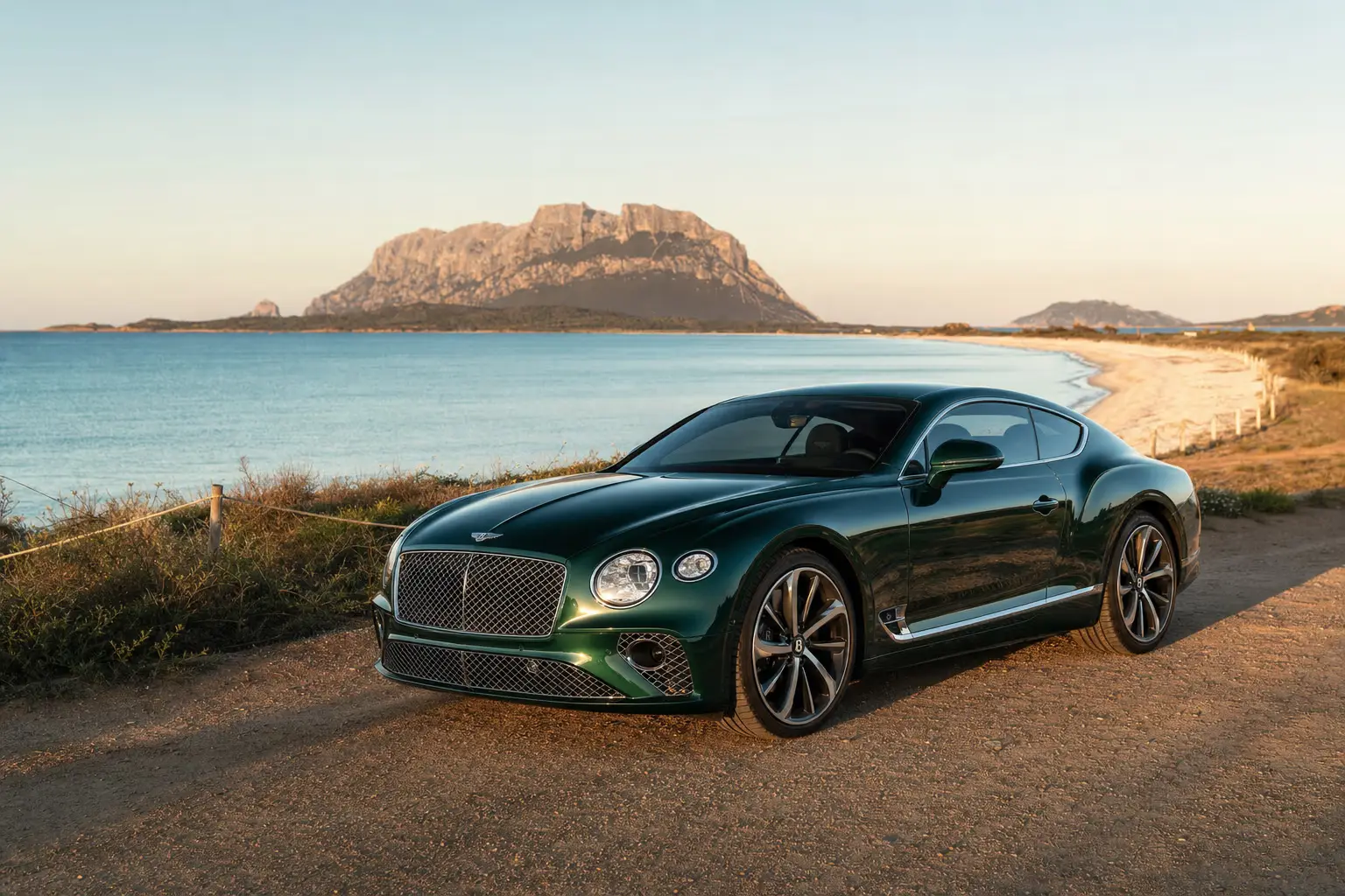 Bentley a San Teodoro — noleggio LSM Car Luxury