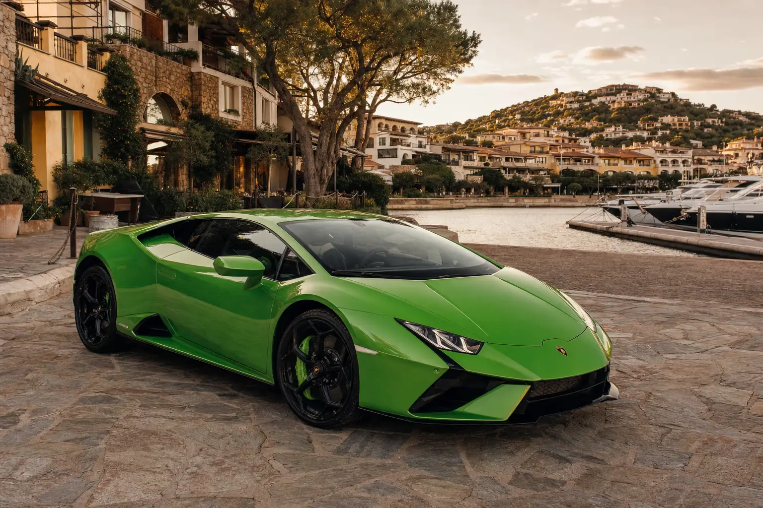 Lamborghini a Porto Rotondo — noleggio LSM Car Luxury