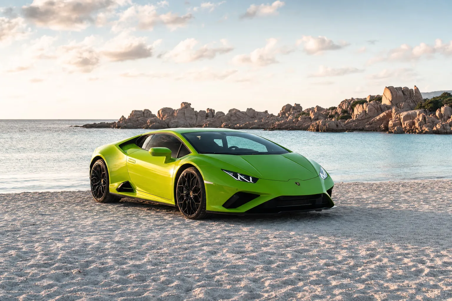 Noleggio Lamborghini Huracán in Sardegna – LSM Car Luxury