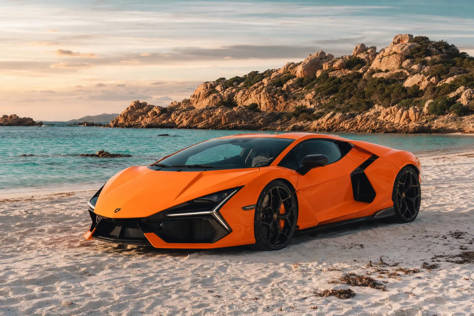 Noleggio Lamborghini Revuelto in Sardegna – LSM Car Luxury