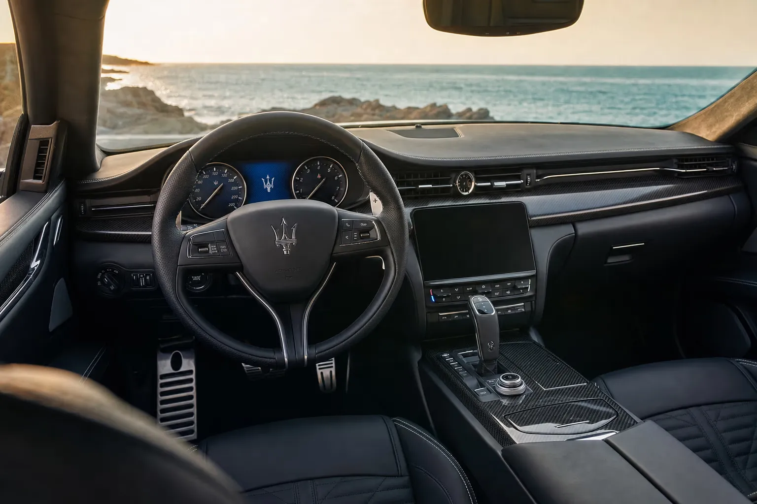 Interni di Maserati Quattroporte Trofeo – noleggio in Sardegna