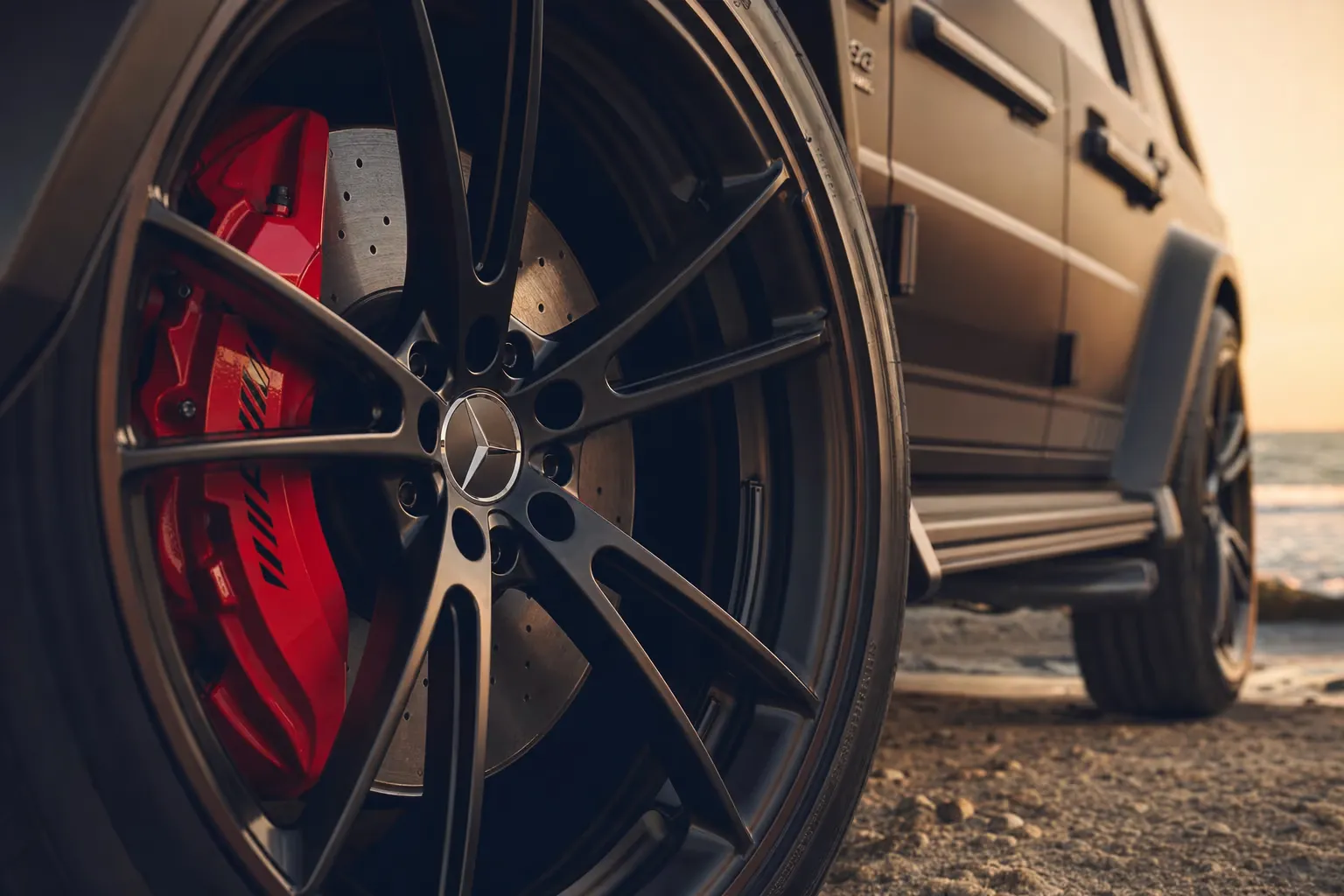 Dettaglio cerchio e pinza freno della Mercedes-AMG G 63