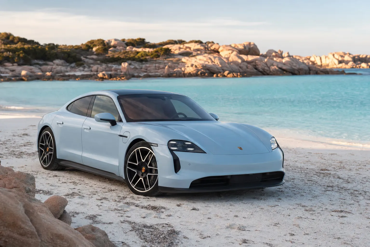 Noleggio Porsche Taycan in Sardegna – LSM Car Luxury