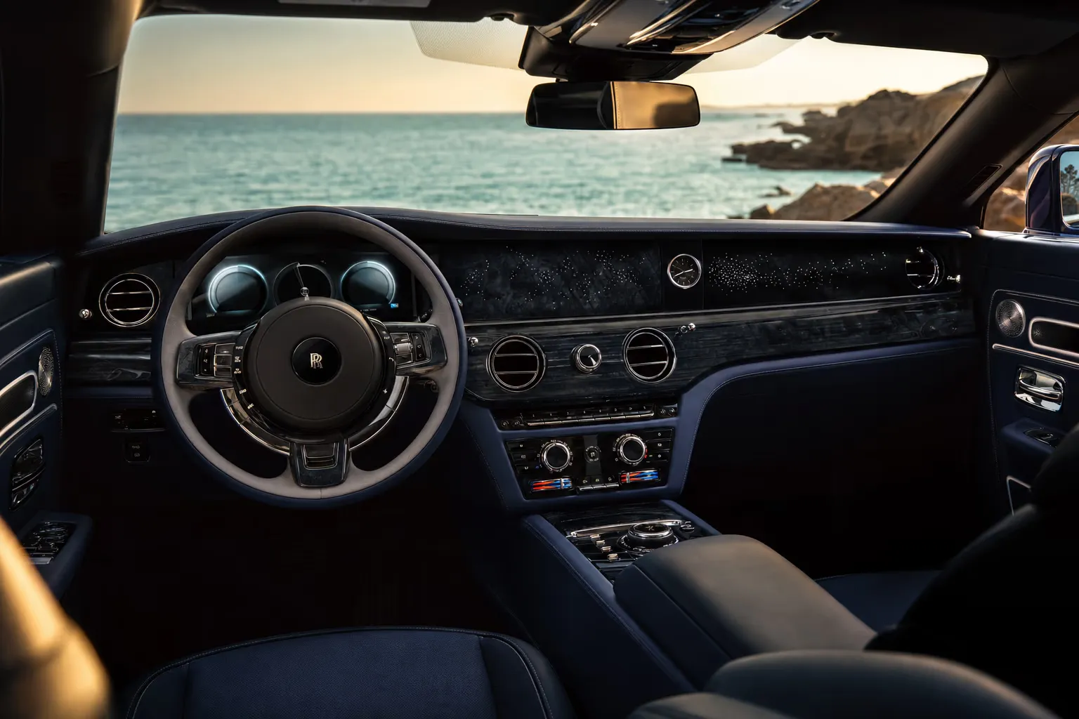 Interni di Rolls-Royce Spectre – noleggio in Sardegna